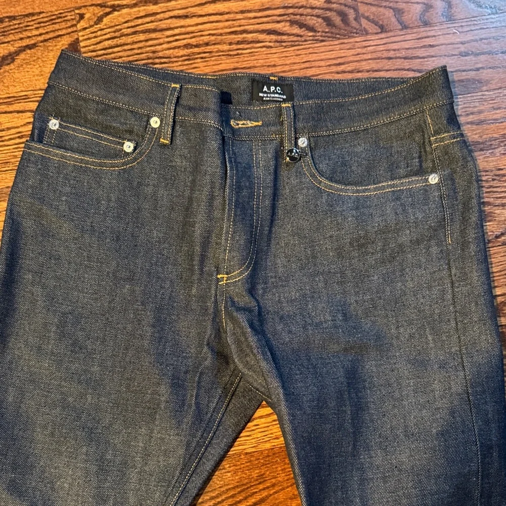 A.P.C.
New Standard Dry Selvedge Denim Jeans Men's Indigo Blue Jeans. - Picture 5 of 7